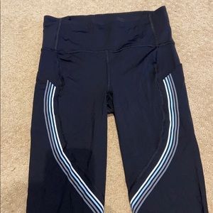 Lululemon leggings size 6